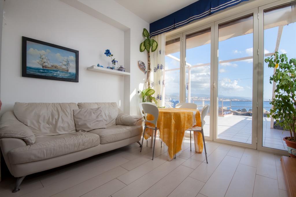 Limoni Sul Mare Bed & Breakfast Torre Faro Room photo